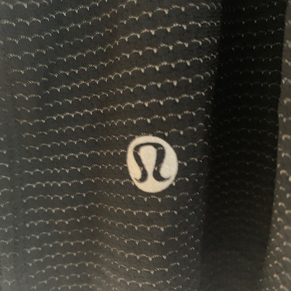 Lululemon top - Picture 4 of 5
